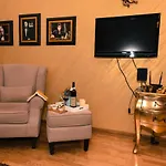 Apartment Godfather