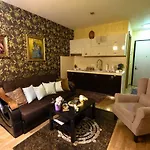 Apartment Godfather
